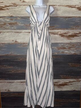 Affection Striped V-Neck Maxi Dress in white and Blue cotton size large L vaca